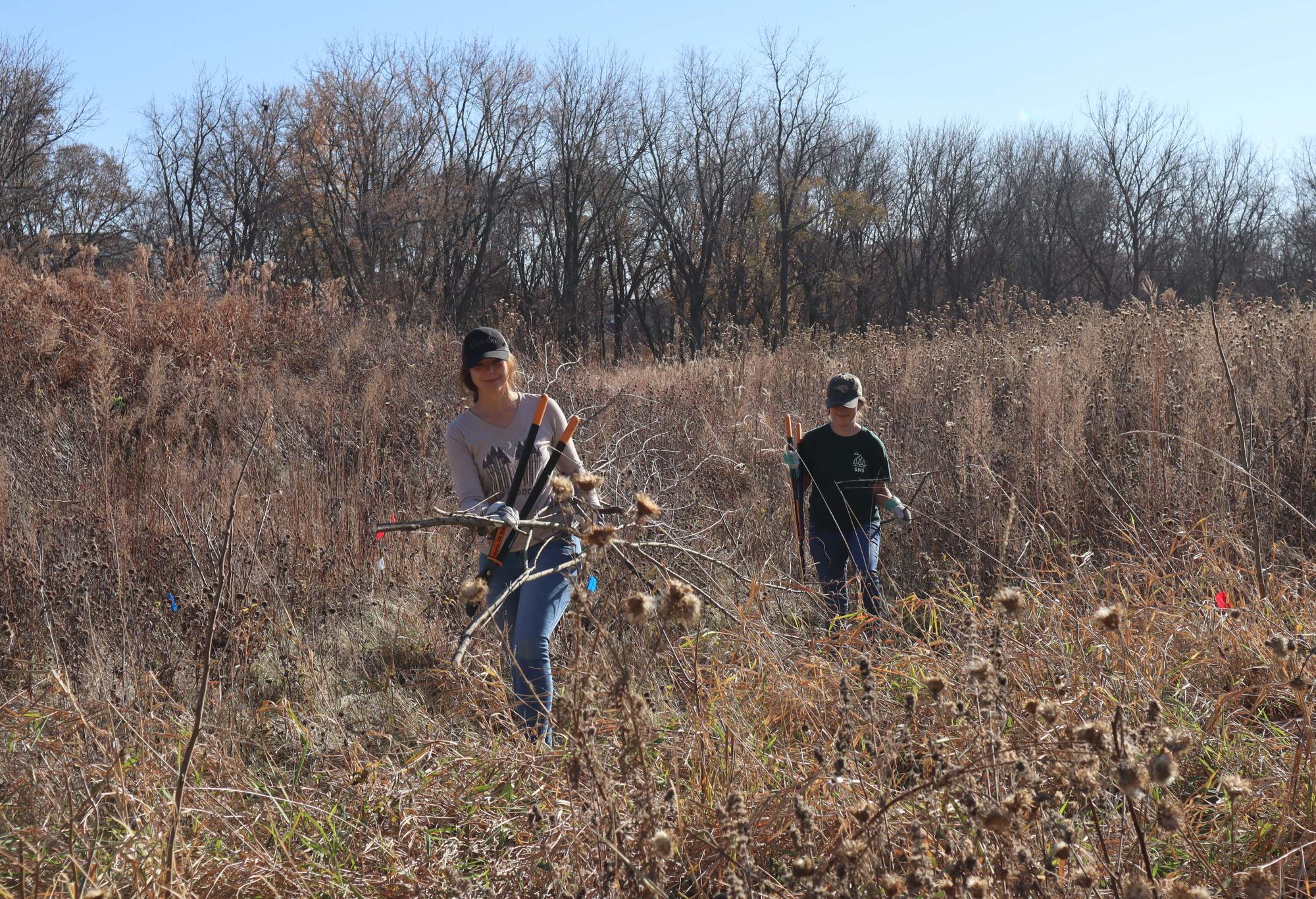 Daryl Smith Prairie Brush Cleanup 